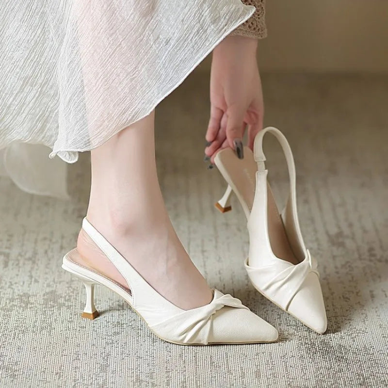 Sandals Girl 2024 Summer Niche French Fairy Style Dress with Medium Heeled Pointed Toe Bun White Thin Heeled High Heels