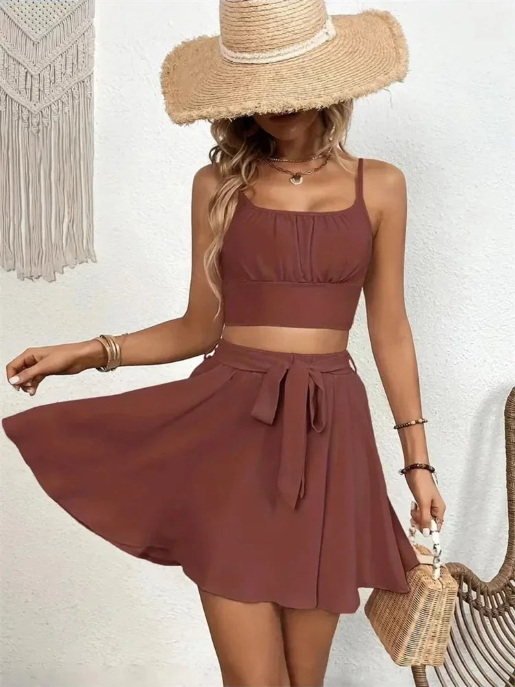 Summer Women 2 Pieces Sets O-Neck Sleeveless Crop Top & Buckled Shorts Skirt Set Female Sexy Belt Design Suits