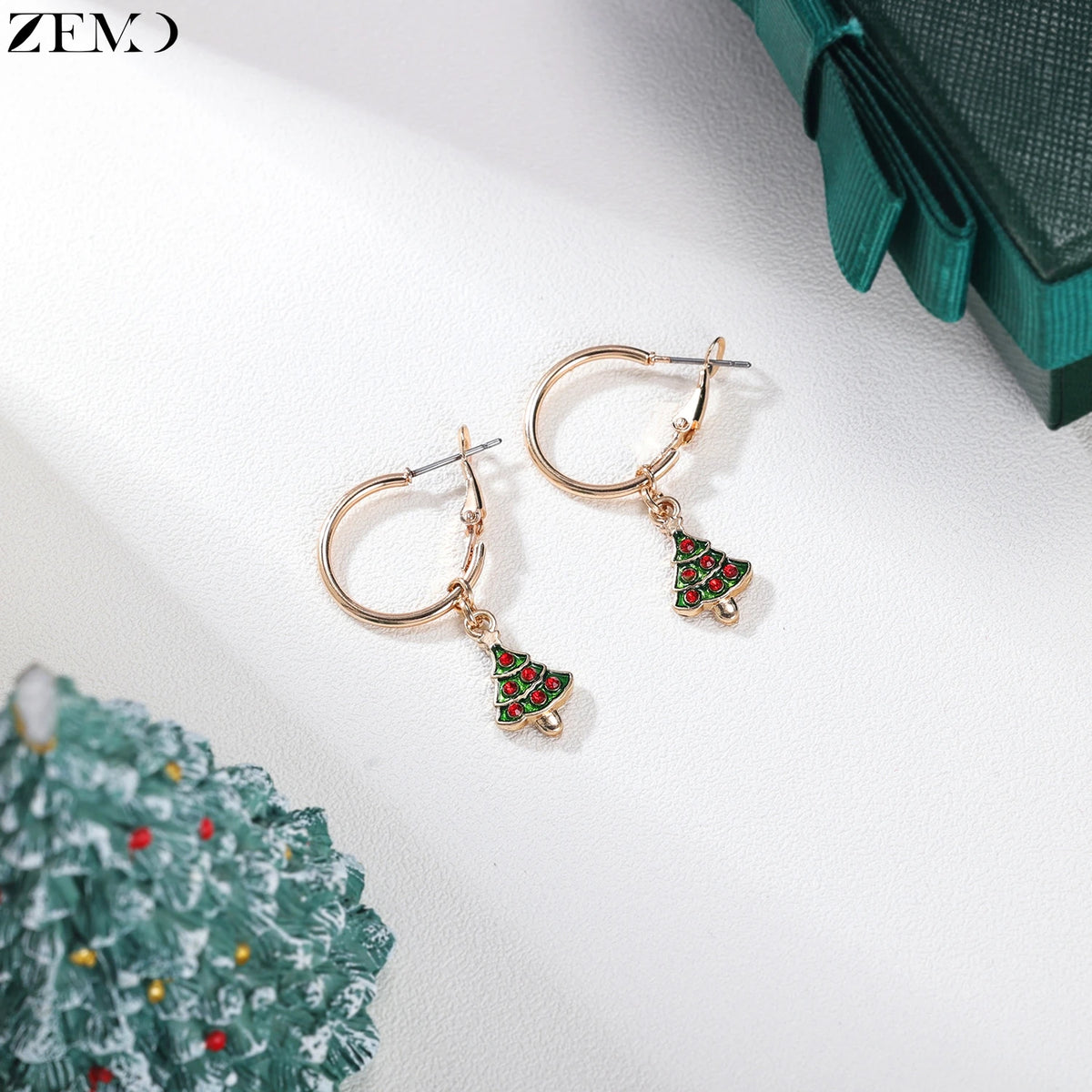 ZEMO 3-6pairs/lot Christmas Series Earring Set Women Men Cute Deer Stud Earrings Candy Cane Snowflake Ear Helix Tragus Piercings